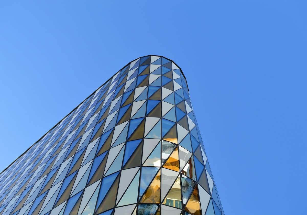 开云体育官网-BLG分享对阵AL赛前准备环节:赛前会议进行中