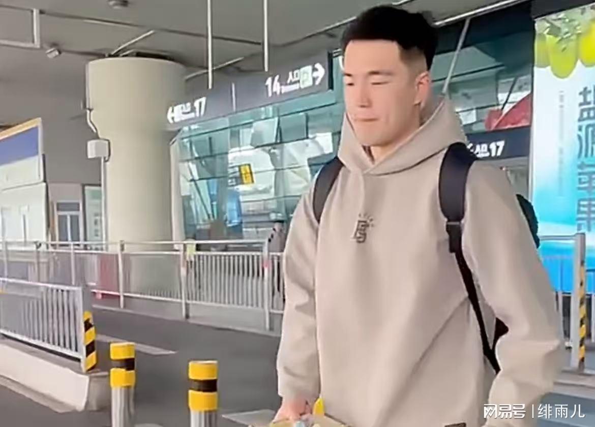 kaiyun-重磅！广东队紧急召回张文逸，杜锋彻底不要防守了？